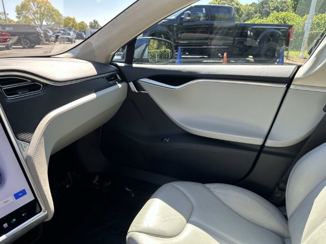 Used 2015 Tesla Model S 70D AWD/4WD image 20