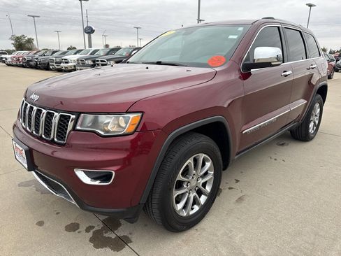 Used 2019 Jeep Grand Cherokee Limited image 24