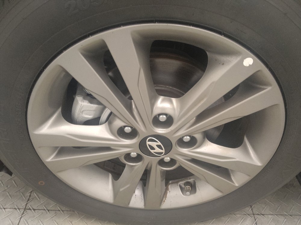 Used 2018 Hyundai Elantra SEL FWD image 31