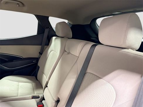 Used 2018 Hyundai Santa Fe Sport image 24
