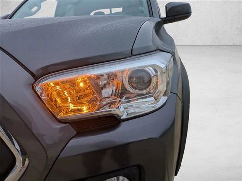 Certified 2023 Toyota Tacoma SR5 image 9