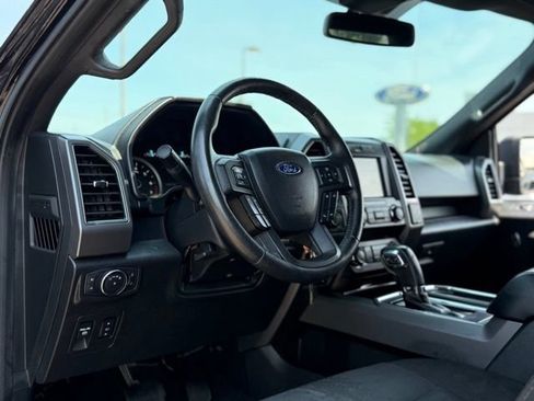 Used 2019 Ford F150 XLT w/ Equipment Group 302A Luxury AWD/4WD image 10