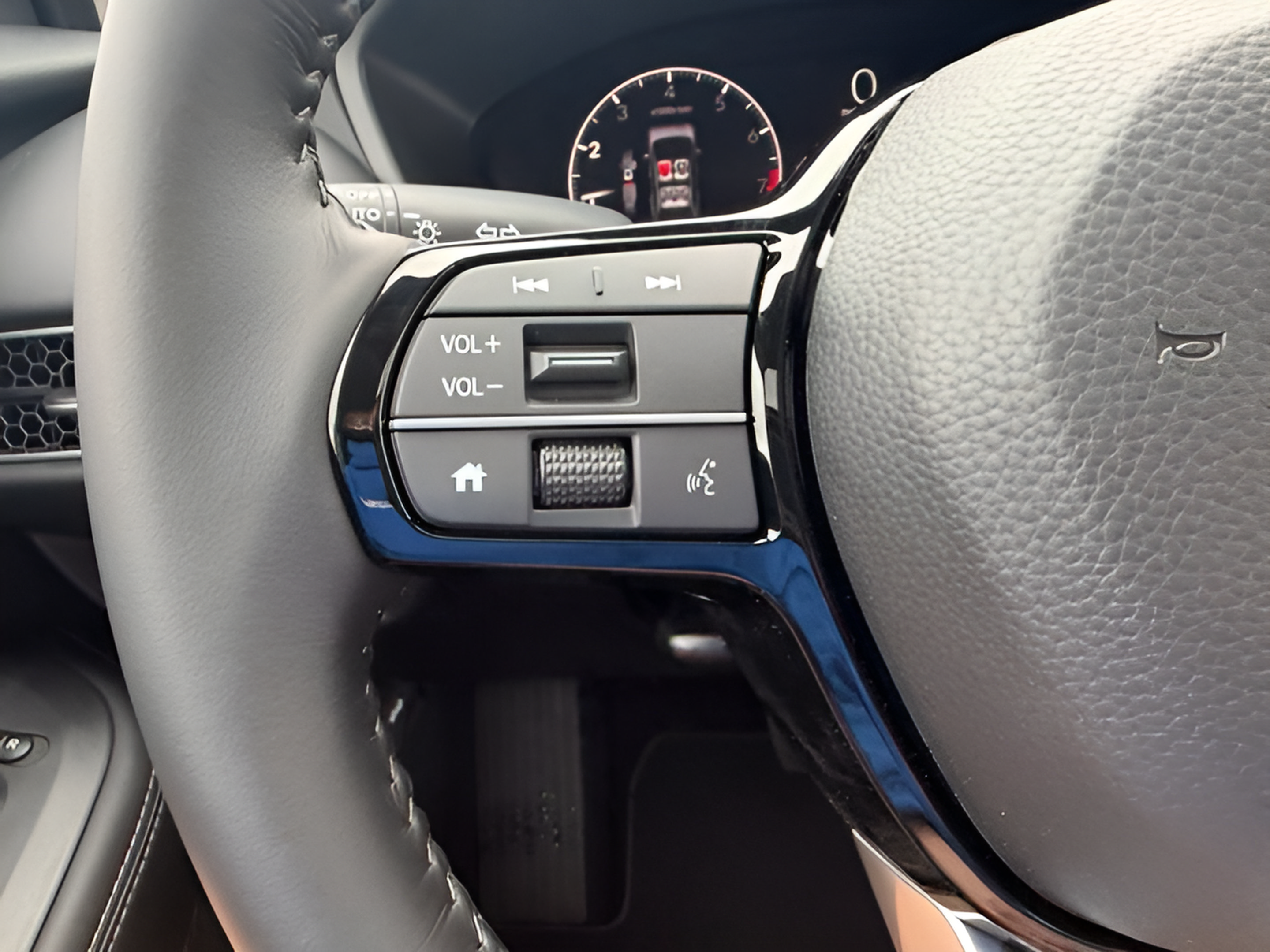 New 2027 Honda HR-V EX-L image 13