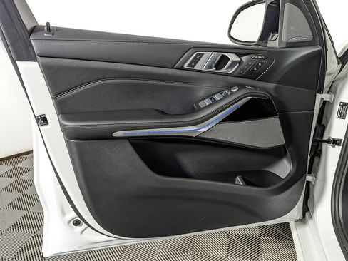 Certified 2025 BMW X7 M60i w/ Executive Package image 15