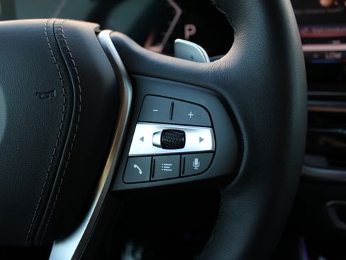 Used 2026 BMW X5 xDrive40i w/ Premium Package image 23