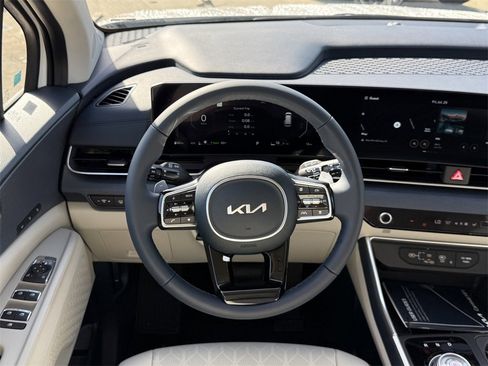 New 2026 Kia Carnival SX image 16