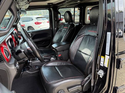 Used 2018 Jeep Wrangler Unlimited Rubicon w/ Steel Bumper Group image 13