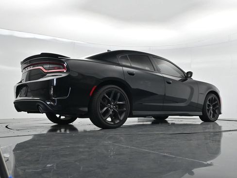 Used 2022 Dodge Charger R/T w/ Blacktop Package RWD image 30