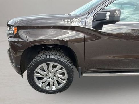 Used 2019 Chevrolet Silverado 1500 High Country w/ High Country Premium Package image 34