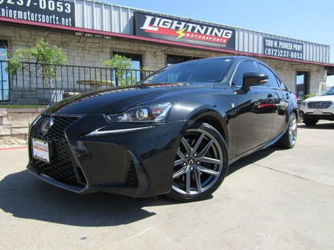 Used 2017 Lexus IS 200t F Sport w/ F Sport Package RWD image 1