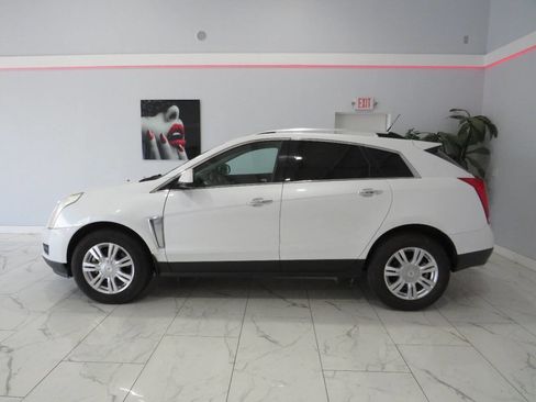 Used 2014 Cadillac SRX Luxury image 7