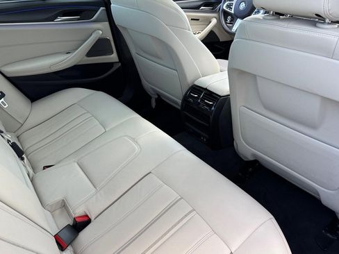 Certified 2023 BMW 540i w/ Executive Package image 30