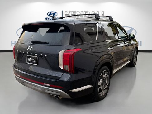 Used 2023 Hyundai Palisade Limited image 6