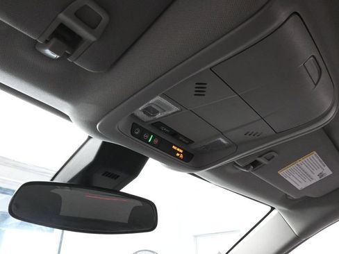 Used 2024 Chevrolet Equinox LT FWD image 24