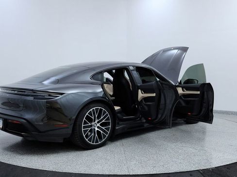 Used 2020 Porsche Taycan Turbo image 11