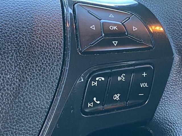 Used 2018 Ford Explorer XLT w/ Equipment Group 202A AWD/4WD image 9
