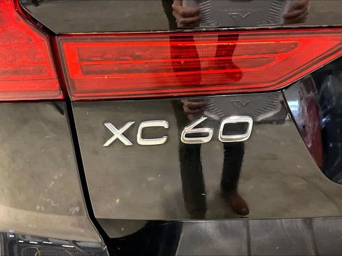 Certified 2023 Volvo XC60 B5 Plus w/ Climate Package AWD/4WD image 24