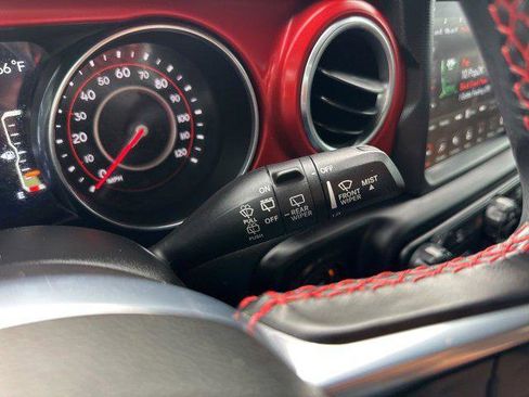 Certified 2021 Jeep Wrangler Unlimited Rubicon image 26