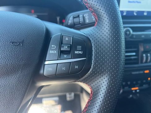 Used 2023 Ford Escape ST-Line FWD image 12