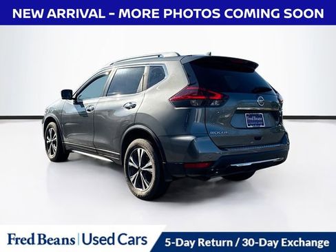Used 2020 Nissan Rogue SV w/ Premium Package image 5