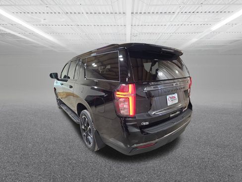 Used 2021 Chevrolet Suburban RST image 8