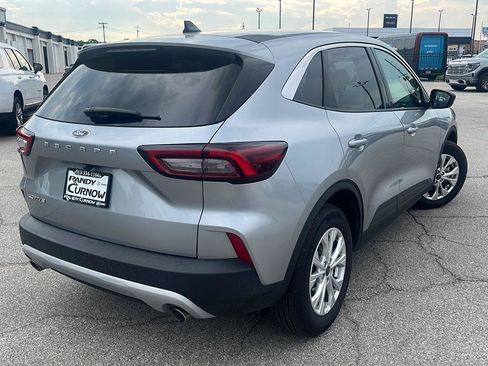 Used 2023 Ford Escape Active w/ Cold Weather Package FWD image 4