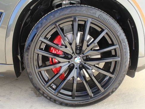 Used 2023 BMW X5 xDrive40i w/ M Sport Package image 8