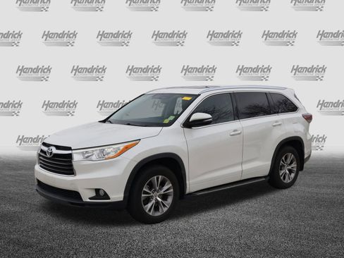 Used 2014 Toyota Highlander XLE image 5