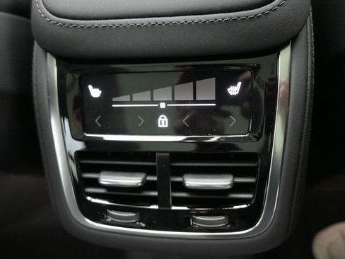 New 2026 Volvo XC90 B6 Plus w/ Protection Package Premier image 35