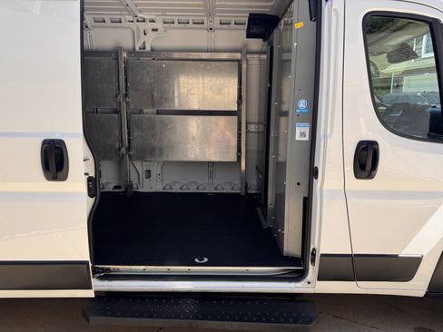 Used 2023 RAM ProMaster 3500 w/ Convenience Group FWD image 18