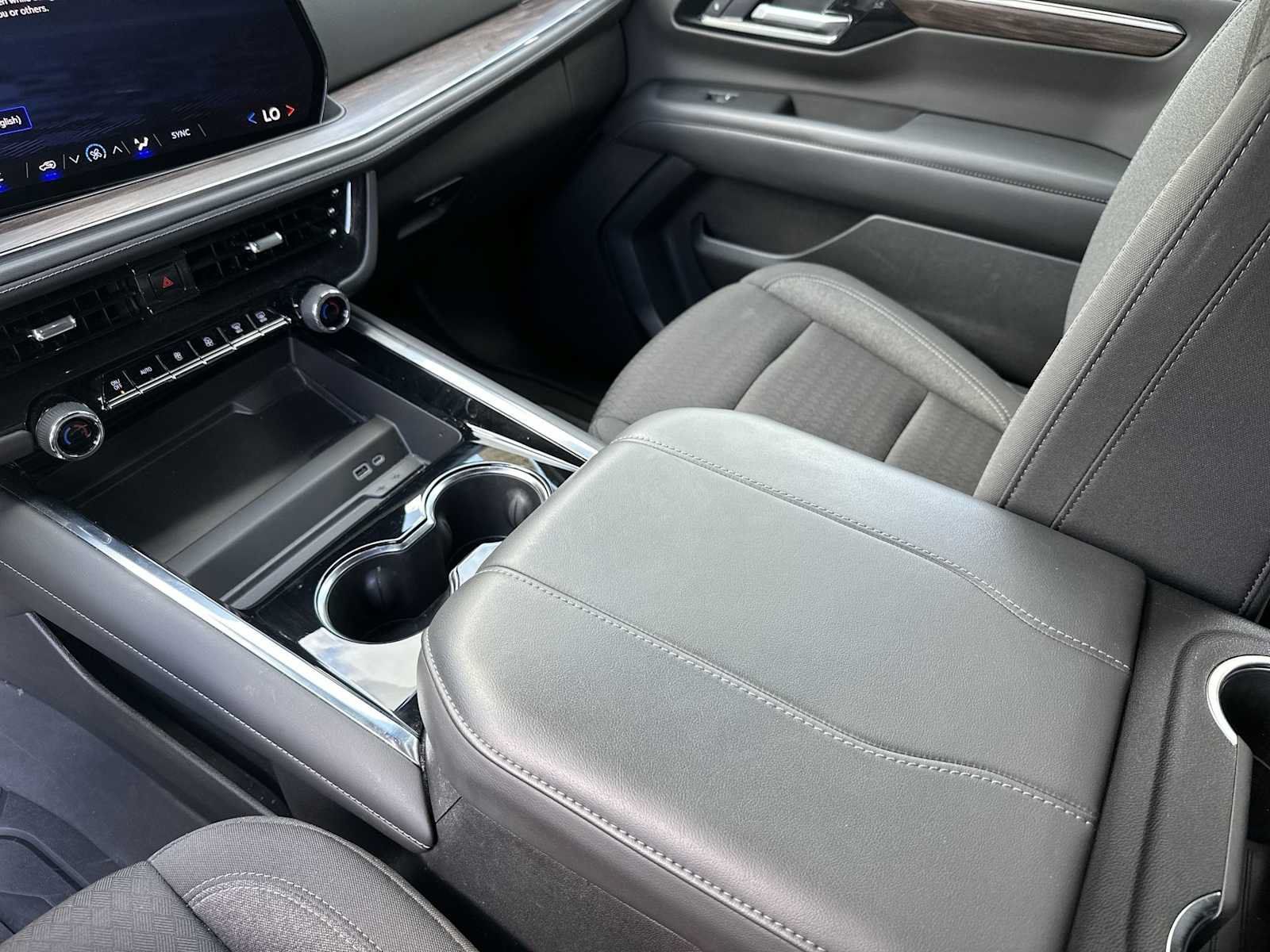 Certified 2025 Chevrolet Tahoe LS RWD image 21