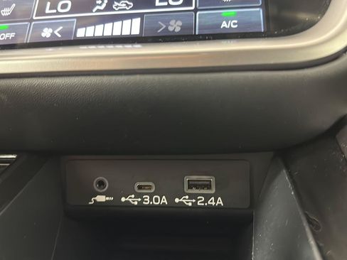 Used 2023 Subaru Outback Limited AWD/4WD image 15