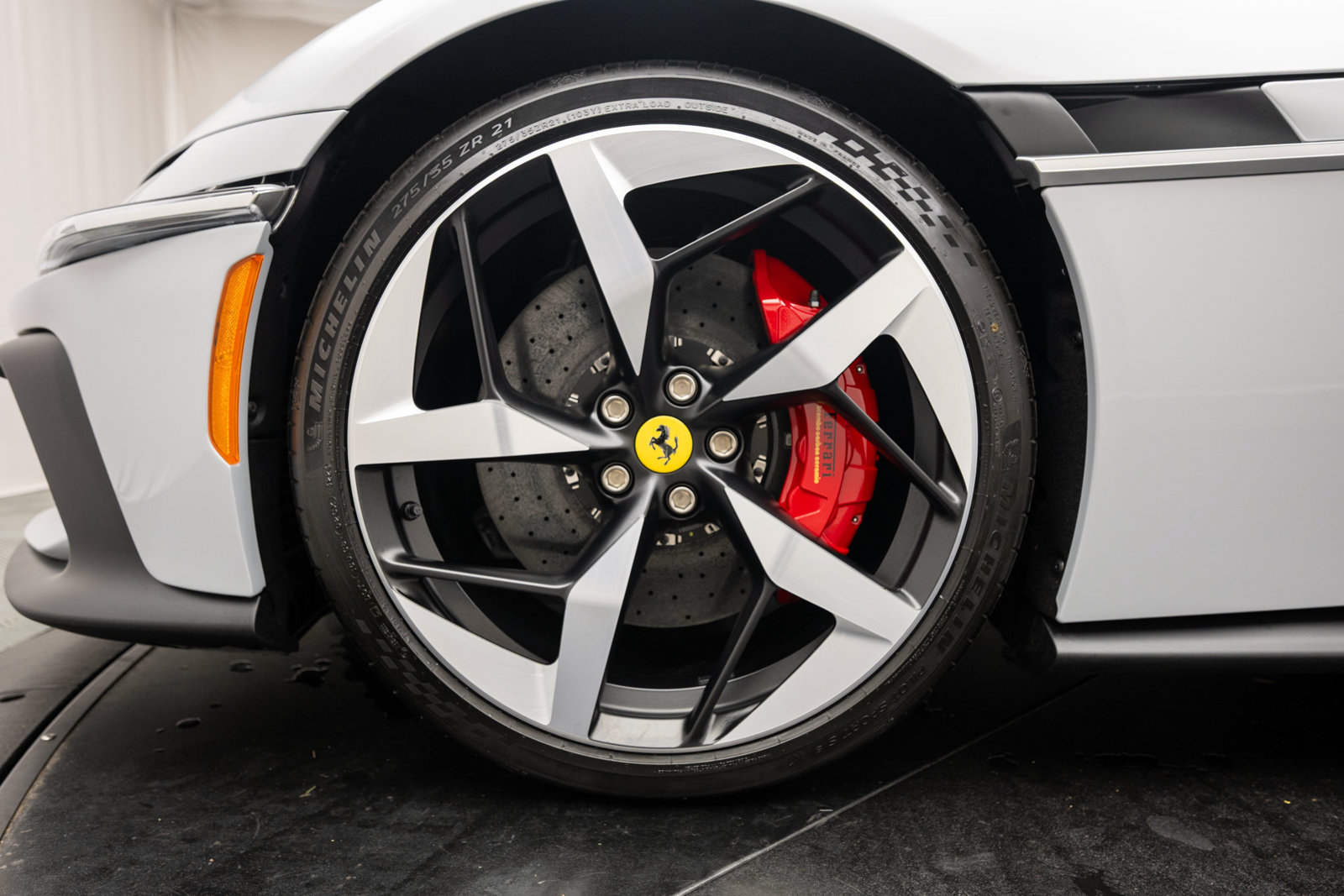 Used 2025 Ferrari 12Cilindri RWD image 34