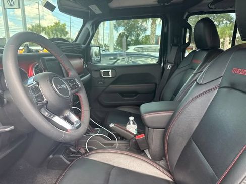 Used 2023 Jeep Gladiator Rubicon w/ LED Lighting Group AWD/4WD image 15