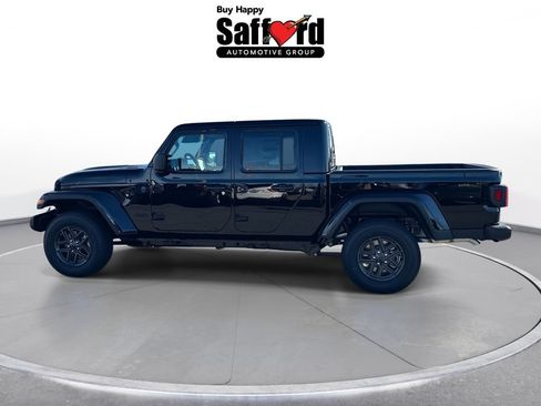 New 2026 Jeep Gladiator Sport AWD/4WD image 4