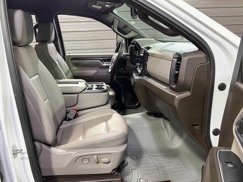 Used 2024 Chevrolet Silverado 3500 LTZ image 20