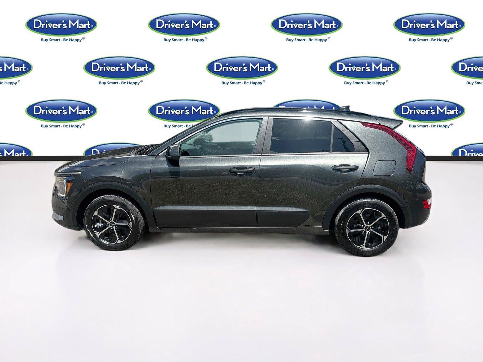 Used 2025 Kia Niro LX FWD image 4