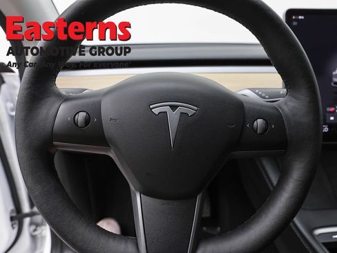 Used 2022 Tesla Model Y Long Range AWD/4WD image 10