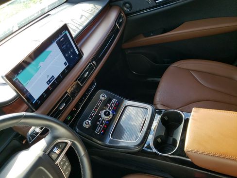 Used 2022 Lincoln Nautilus Reserve w/ Equipment Group 201A image 25