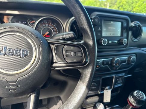 Used 2019 Jeep Wrangler Unlimited Sport AWD/4WD image 12