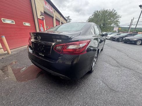 Used 2017 Nissan Altima 2.5 SR FWD image 7