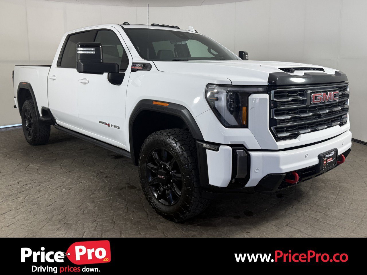 Used 2024 GMC Sierra 3500 AT4 w/ Technology Package AWD/4WD image 1