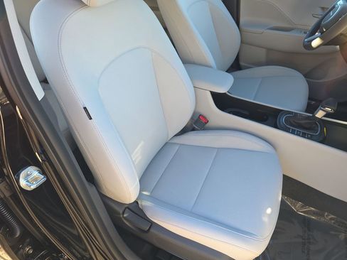 New 2026 Hyundai Kona SE image 18