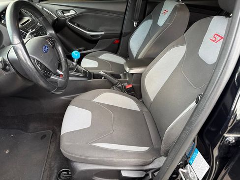 Used 2017 Ford Focus ST FWD image 15