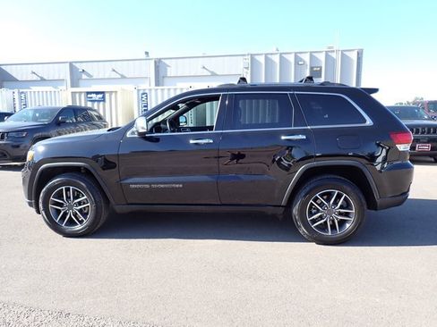 Used 2021 Jeep Grand Cherokee Limited w/ Trailer Tow Group IV AWD/4WD image 2