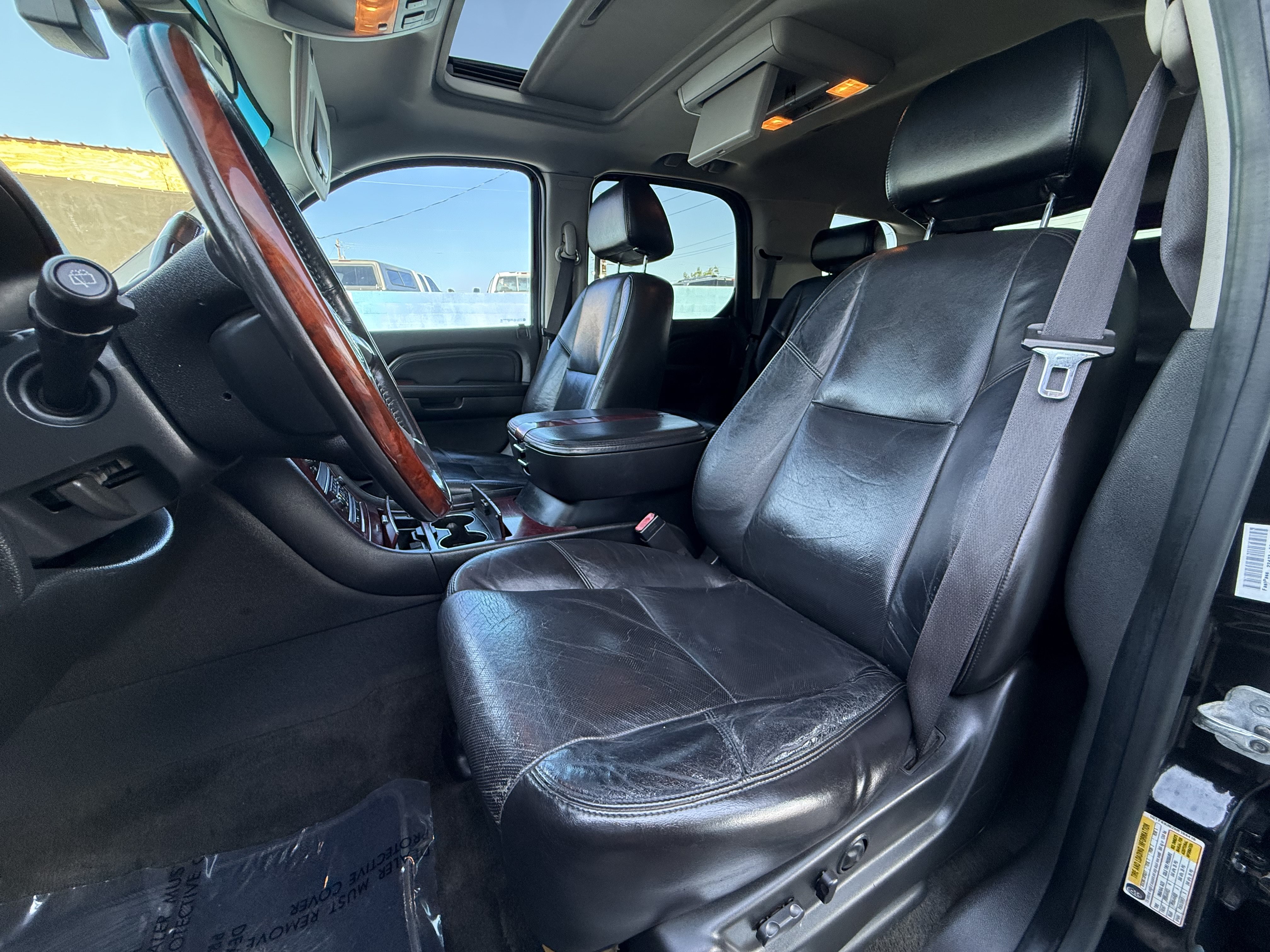 Used 2008 Cadillac Escalade AWD image 11