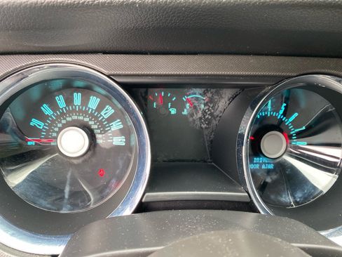 Used 2012 Ford Mustang GT image 12