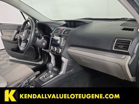 Used 2017 Subaru Forester 2.5i Premium AWD/4WD image 19