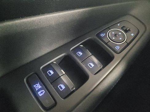 Used 2019 Hyundai Santa Fe SE AWD/4WD image 27