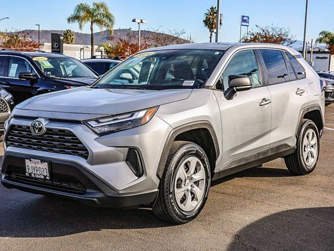 Used 2024 Toyota RAV4 LE image 17